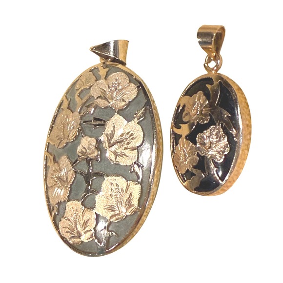 Lot of 2 Vintage Gold Floral Overlay Jade Onyx Oval Gemstone Pendant Necklaces - Picture 4 of 9